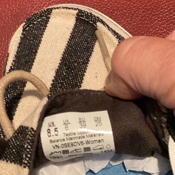 NEW striped Vans - Picture 4 of 4